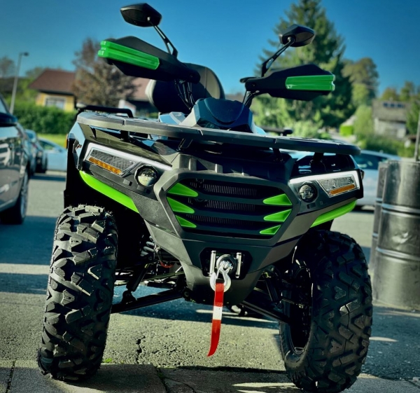 Hunter 400 Tricia EFI DOHC V4 is back Sport Quad Automatik Quad